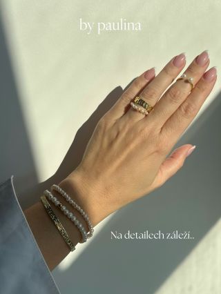 d e t a i l s m a t t e r V každodenním spěchu jsou to právě drobnosti, které vytvářejí náš osobní styl. V jednoduchosti...