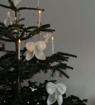 v e r y m e r r y Děkujeme Vám z celého srdce za vaši důvěru, podporu a lásku ke šperkům, které vznikají s radostí a péčí...